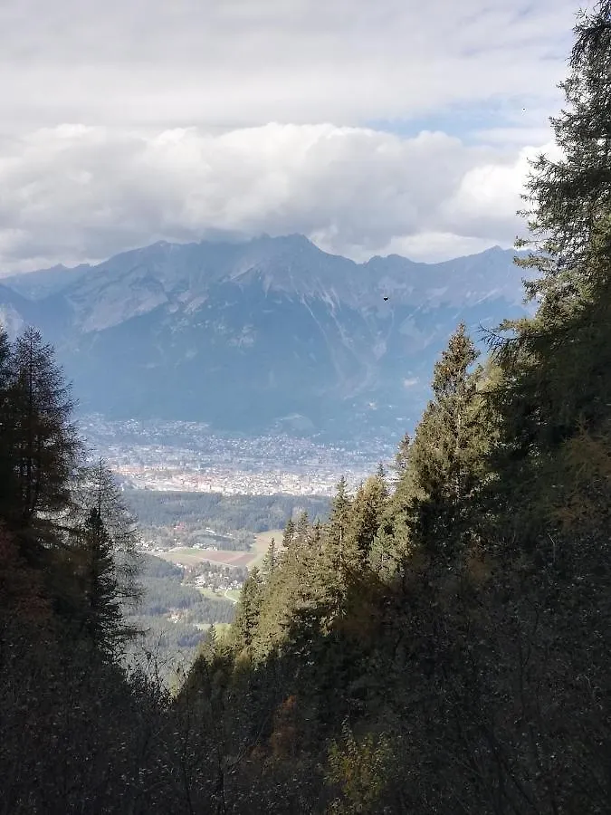 Ahrnhof Apartment Innsbruck